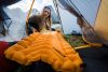 Надувной коврик Insulated Static V Lite, оранжевый фото 10 &mdash; MT Group